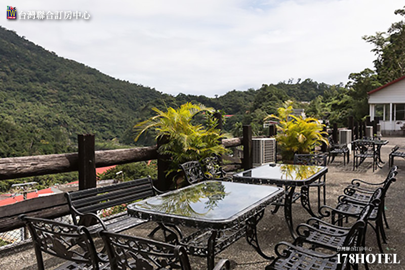 355892417.jpg (800×533)