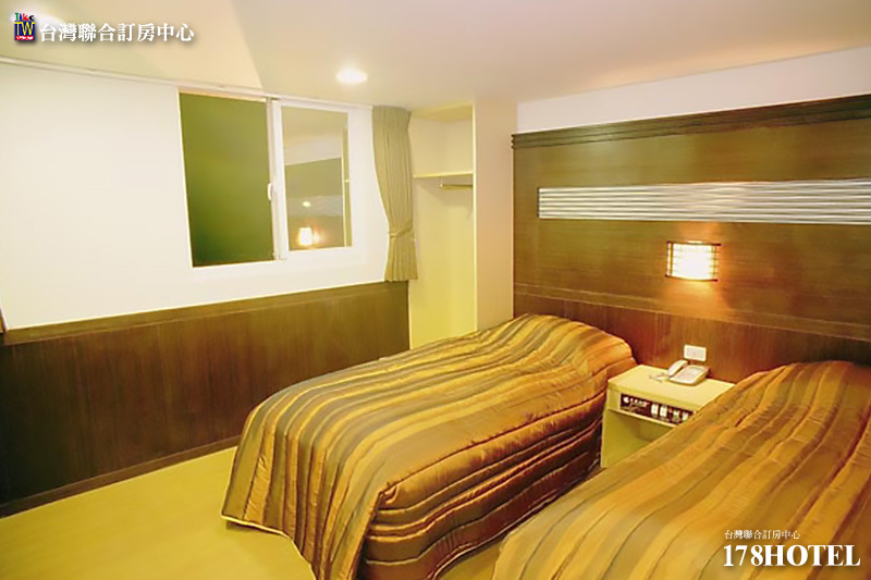 820418707.jpg (800×533)