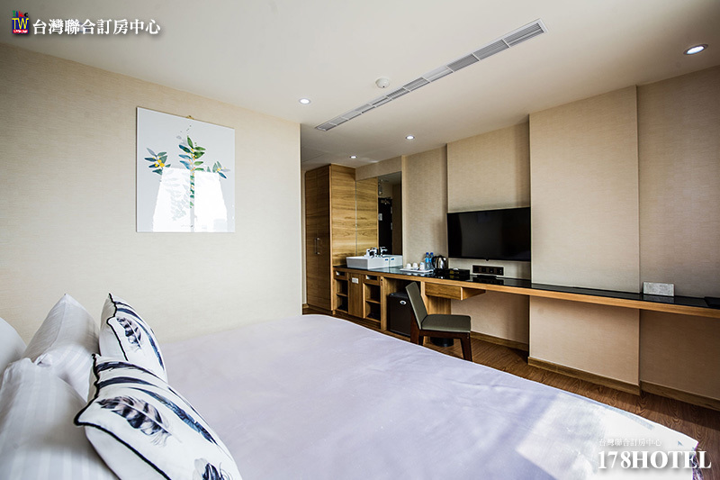 834177501.jpg (800×533)