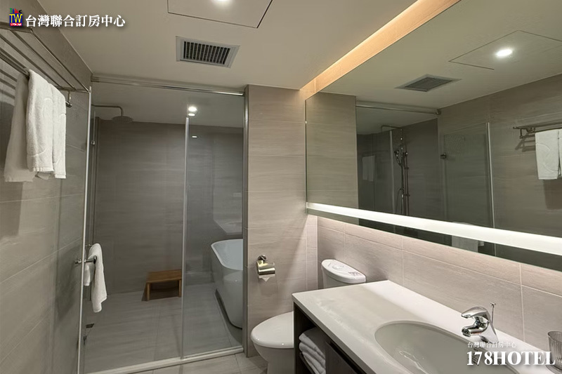 850826099.jpg (800×533)