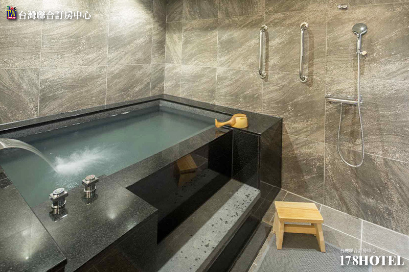 907698544.jpg (800×533)